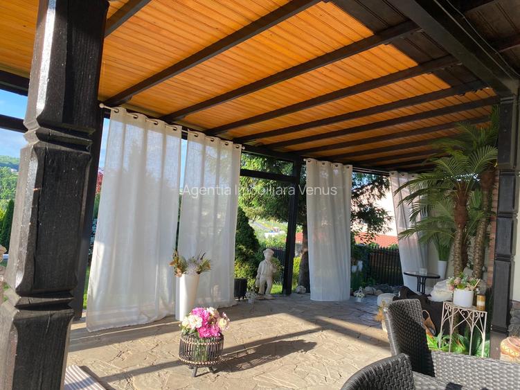 Casa cu etaj, proiect deosebit la Lebada! - 4