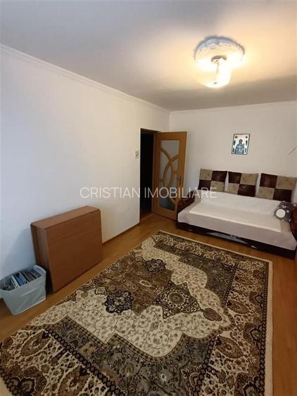 INTRETINUT! Ap 2 camere Decomandat etaj 4, zona Obor - 2