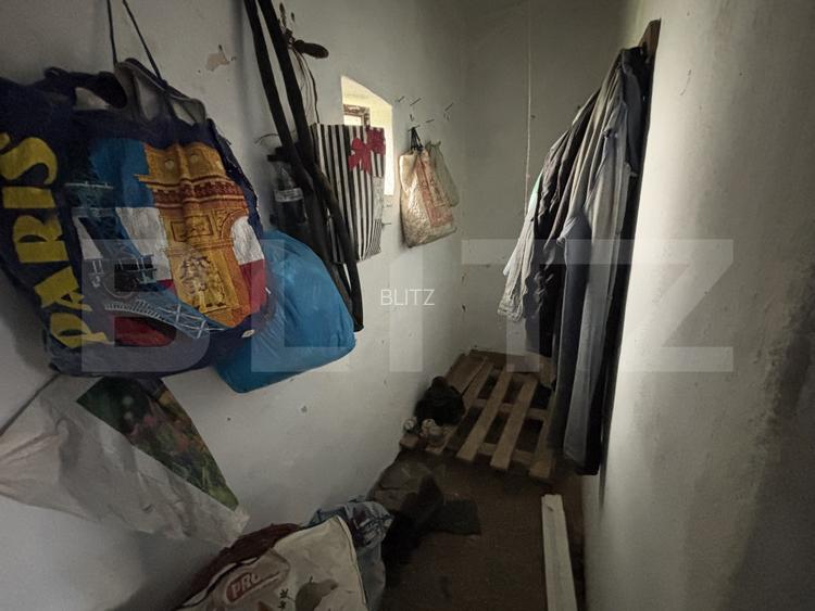 Casa de vanzare, cu o suprafata de 16 ari de teren - Crasna, Zalau