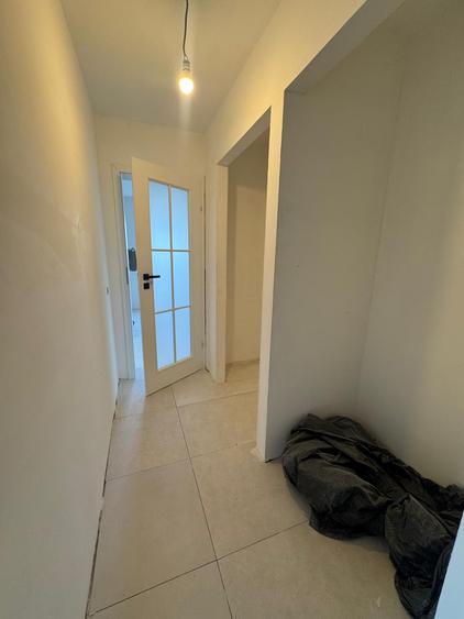 Ap 2 camere Al Compozitorilor Bloc tip Z  etaj 6/10 Renovat complet