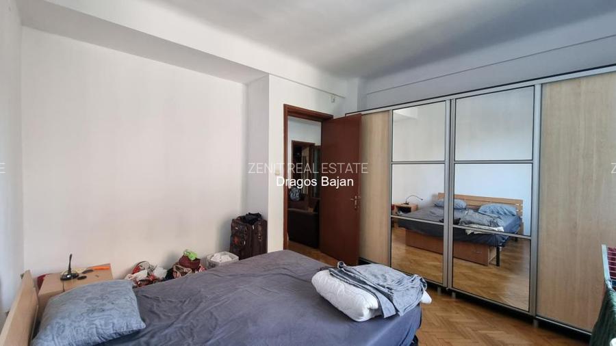 Bloc inclus in programul de consolidare // Garaj // Rosetti - 3