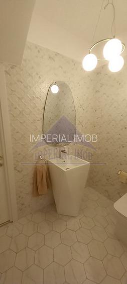 Vila spatioasa, 6 camere, 5 bai, ideala pentru doua familii, intrari separate - 3