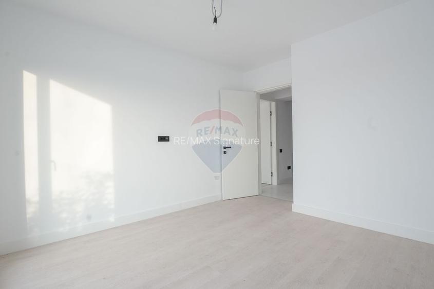 Vanzare apartament de lux cu 4 camere, curte de 279 mp in Pallady - 18