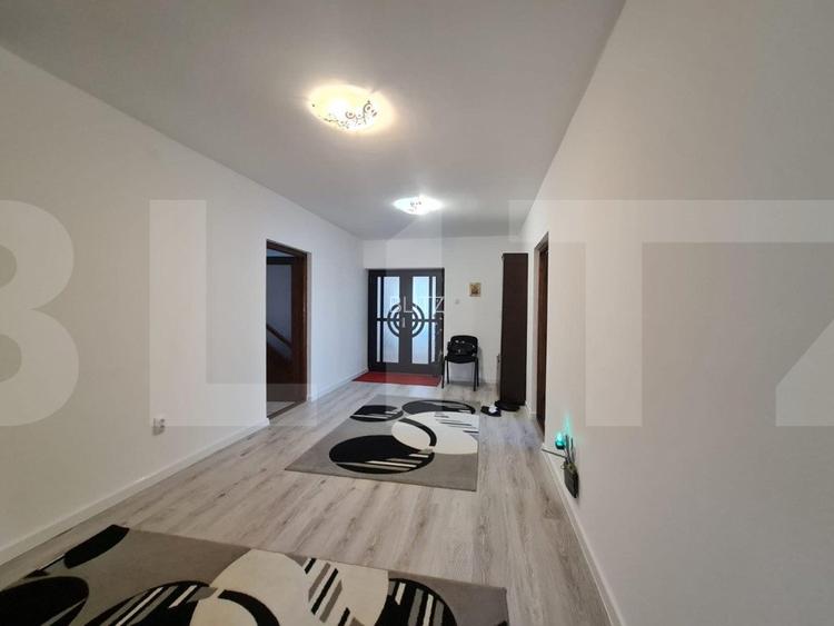 Vila in Faget cu suprafata de 450 mp si teren de 600 mp. - 12