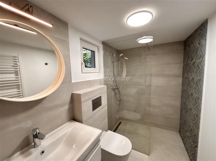 Casa 5 camere | Curte | Renovata 2025 | Codrul Cosminului - 12