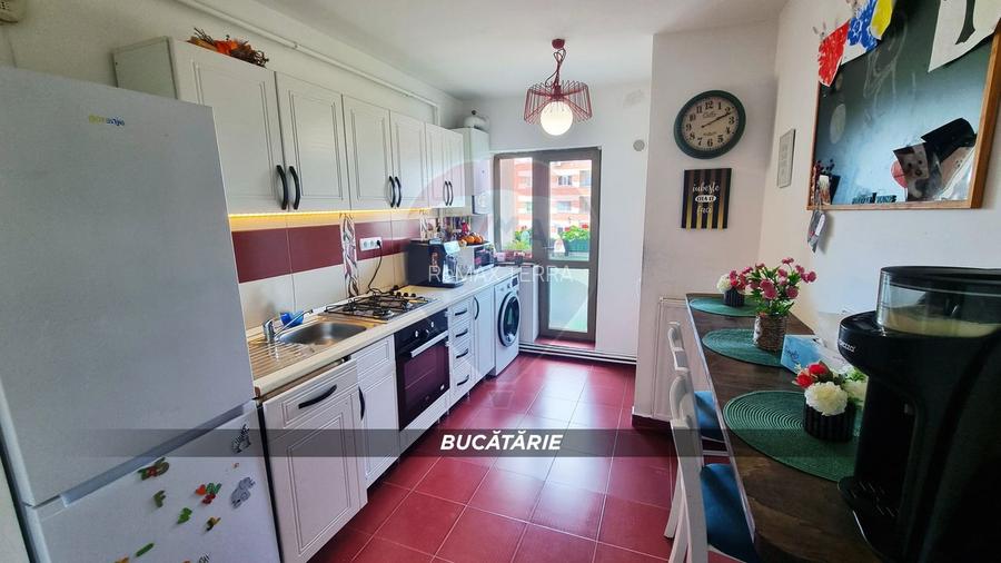 ULTRACENTRAL  DE VANZARE Apartament cu 3 camere - 7