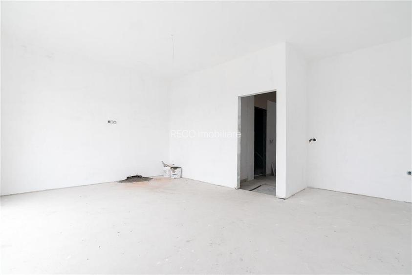 RECO apartament cu 3 camere parter + 2 etaje Oradea zona dealuri - 3