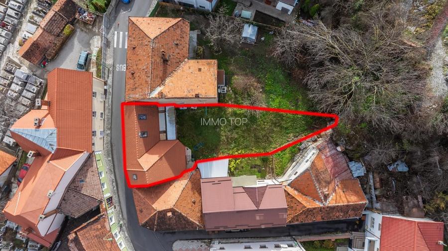 Casa de vanzare in centrul Brasovului - curte privata si pivnita - 2