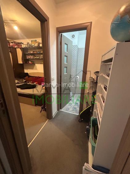 Apartament 3 camere Tractorul renovat 70 mp parter inalt balcon boxa si P - 8