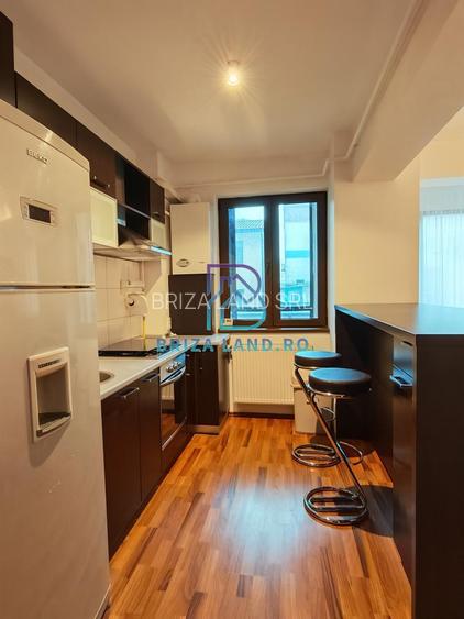 Soseaua Chitilei, pod Constanta, doua camere, sup. 53.9 mp, et. 1/8 - 7