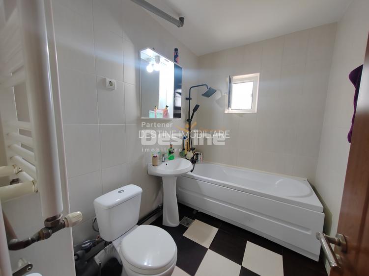 Apartament 3 camere DECOMANDAT 76 mp - cartier NICOLINA - 7