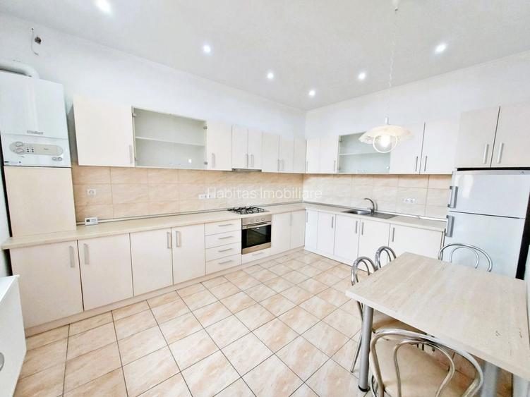 Apartament renovat integral | Zonă centrală | 74 mp utili - 12