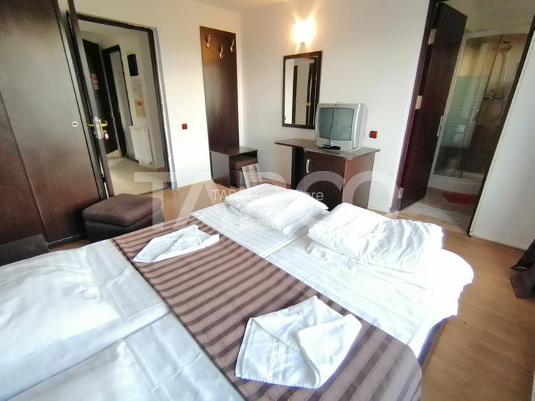 Pensiune 13 camere 16 bai sauna piscina si teren 1565 mp Cisnadioara - 9