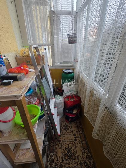 Vand apartament 2 camere et.2 Zamfirescu - 9