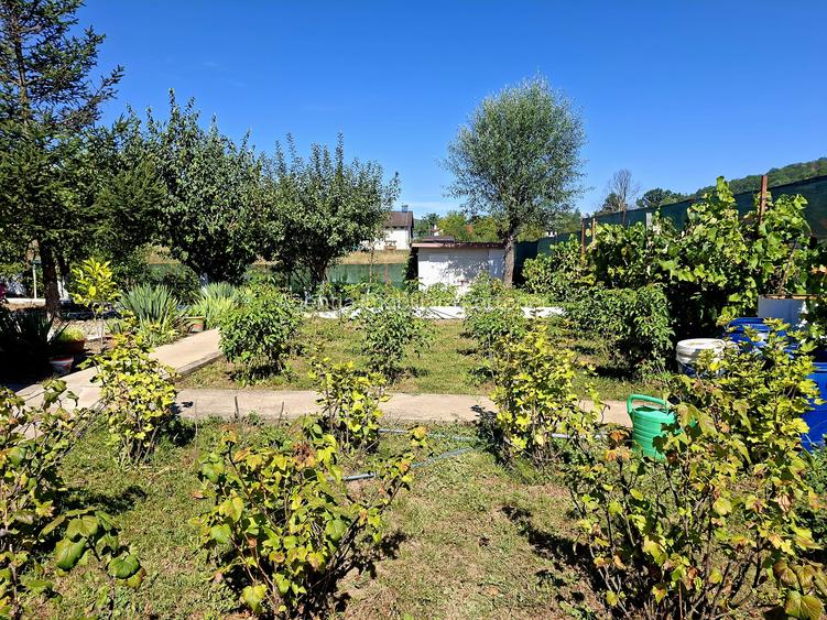 Casă / Vilă Bascov , construcție "de proprietar" , mobilată/utilată ! - 24