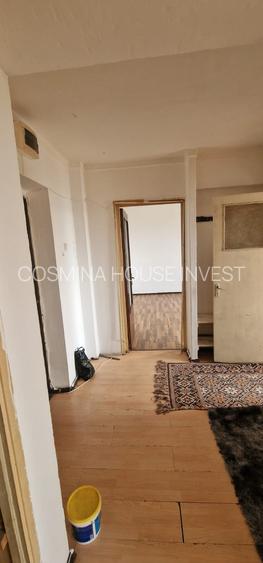 Malu Rosu,se vinde apartament decomandat doua camere pret 59000 euro - 3