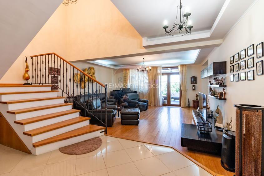 Casă / Vilă de vanzare in Corbeanca, Laguna Albastra, langa lac - 3