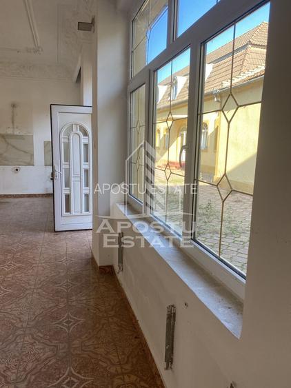 Doua case in aceeași curte - 6