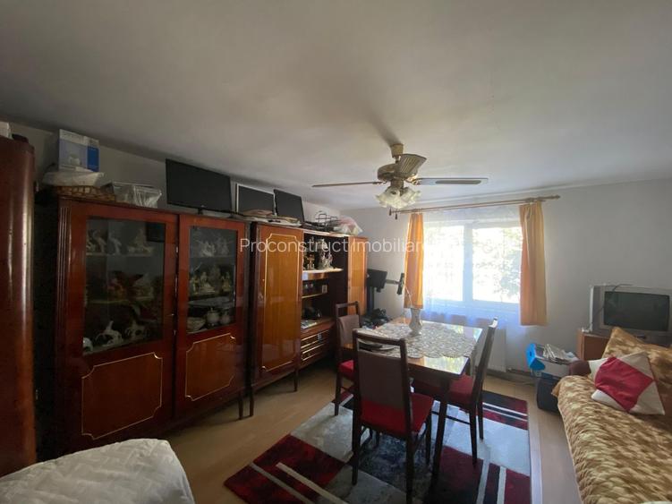 Casa spatioasa de vanzare in Mehala – 4 camere + garaj si terasa - 6