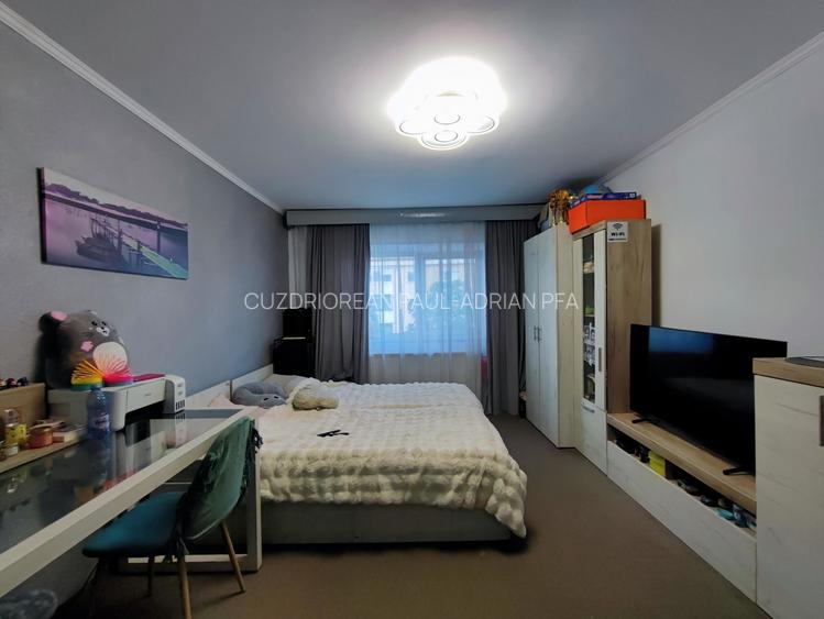 Apartament 3 camere de vanzare in zona City Park Mall, comision % - 2