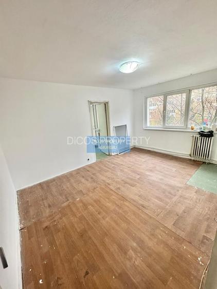 Apartament 2 camere de vânzare, Strada Tineretului, etaj 2 - 4