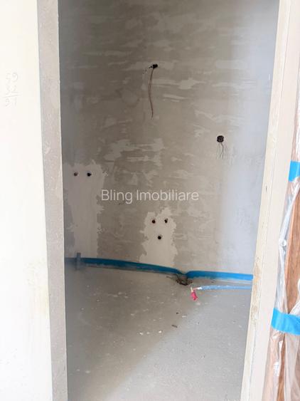 Apartament cu 3 camere,terasa,parcare,zona Eroilor,etaj intermediar - 9