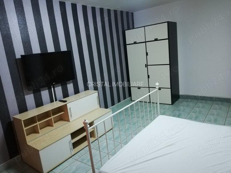 Garsonieră spațioasă 40 mp decomandată, parter, stradal Calea Vitan, AC - 2