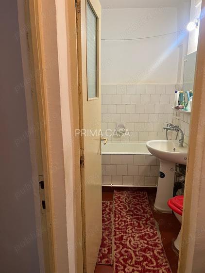 Apartament cu 2 camere ~ ultracentral ~ confort 1 decomandat ~ etaj 2 - 4