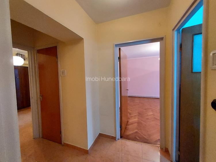 Apartament 3 Camere spatios, Parter Înalt, cu Garaj  – Deva, Zona Titu Maiorescu - 13