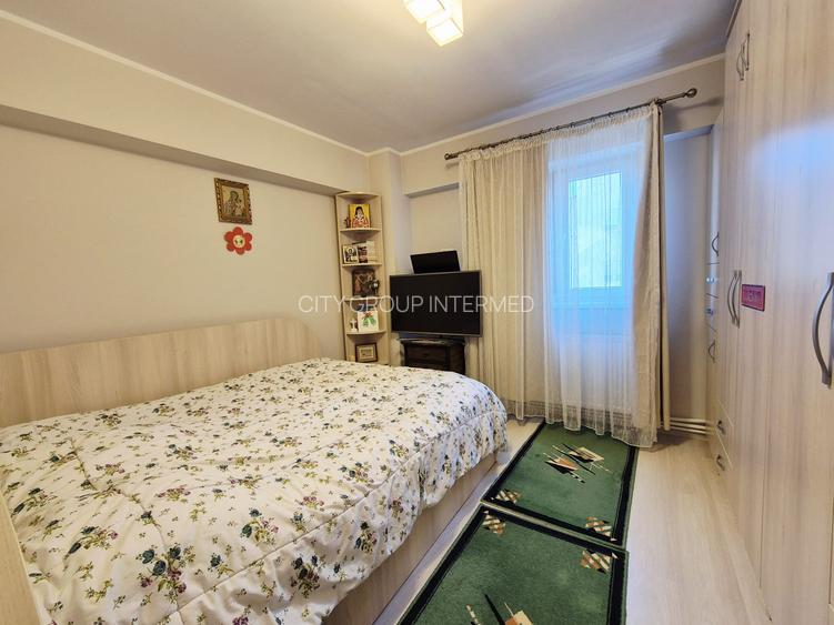 Casa de Cultura - apartament 4 camere deosebit , spatios - 2