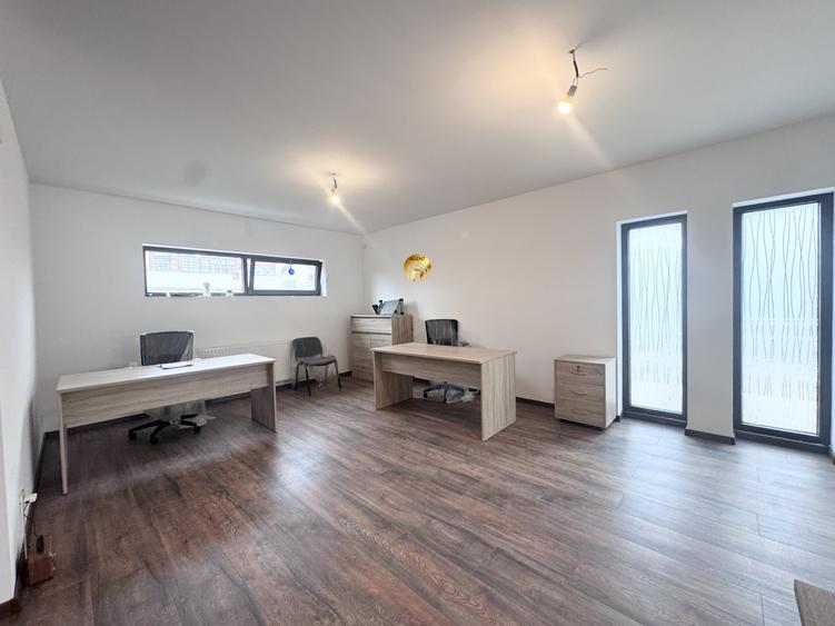 Spatiu Birouri - Parter 4 camere + Terasa 28mp - Otopeni Odaile