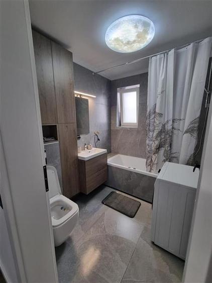 Apartament cu 2 Camere si Terasa panoramica, cu Garaj, la prima inchiriere