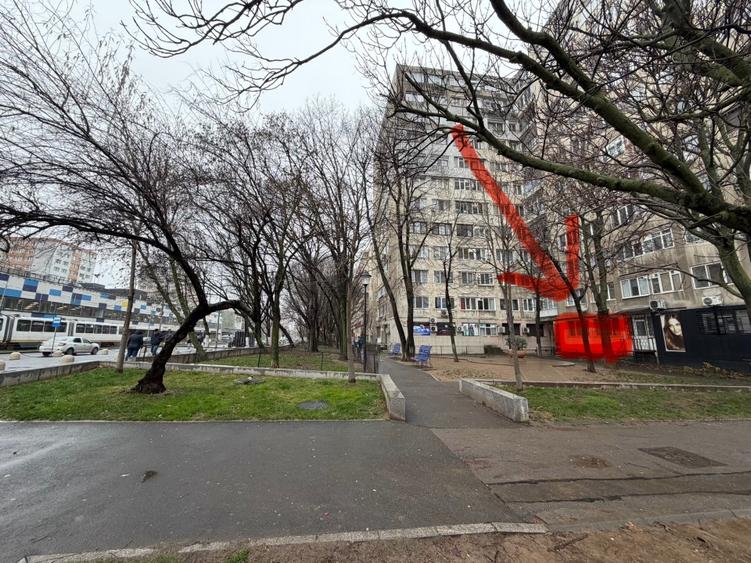 Spatiu stradal vis a vis Piata Progresului