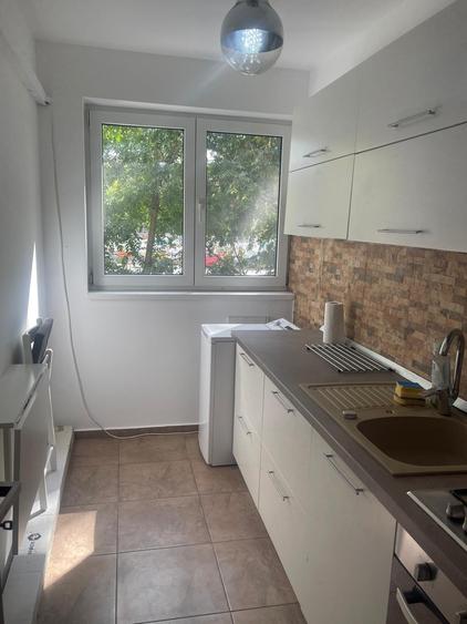 Apartament 2 camere de vanzare Iancu de Hunedoara Victoriei metrou