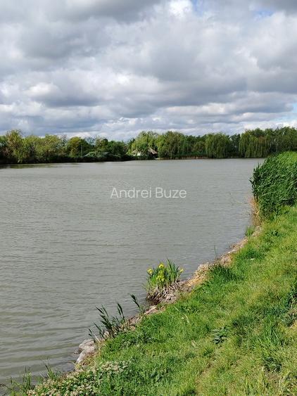 Lac de agrement pentru pescuit – Proprietate completă, 8,1 ha | De vânzare - 2