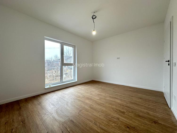 Casa 3 camere D 2 bai Teren 324mp zona Bucium Visan - 18