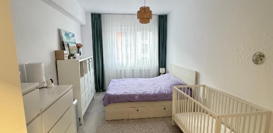 Apartament decomandat  2 camere Tractorul - 9