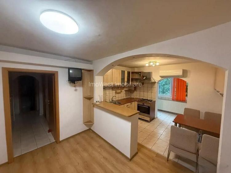 Calea Aradului | 3 Camere | Decomandat | Centrala Proprie. - 2