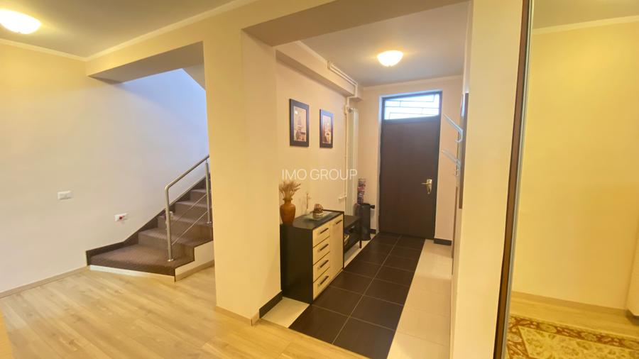 Se vinde URGENT Vila 6 camere Otopeni zona 23 August - 29