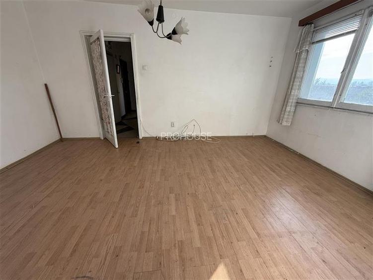 Aleea Parcului, 3 camere, etaj 3- de renovat! - 5