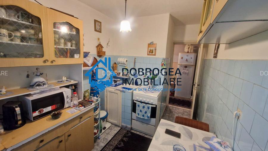 APARTAMENT 3 CAMERE DECOMANDAT, ETAJ 1 - 5