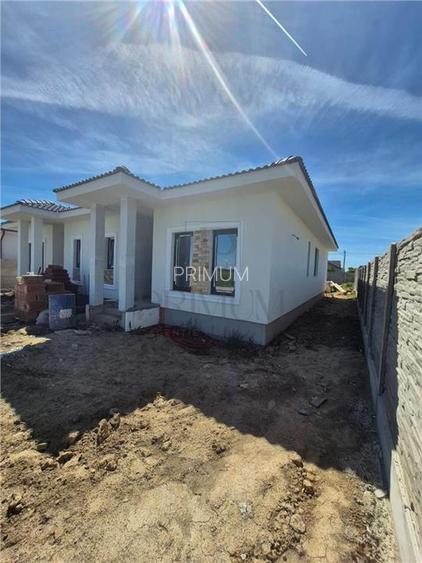 Duplex 3 camere - 2 bai - proiect deosebit - 2