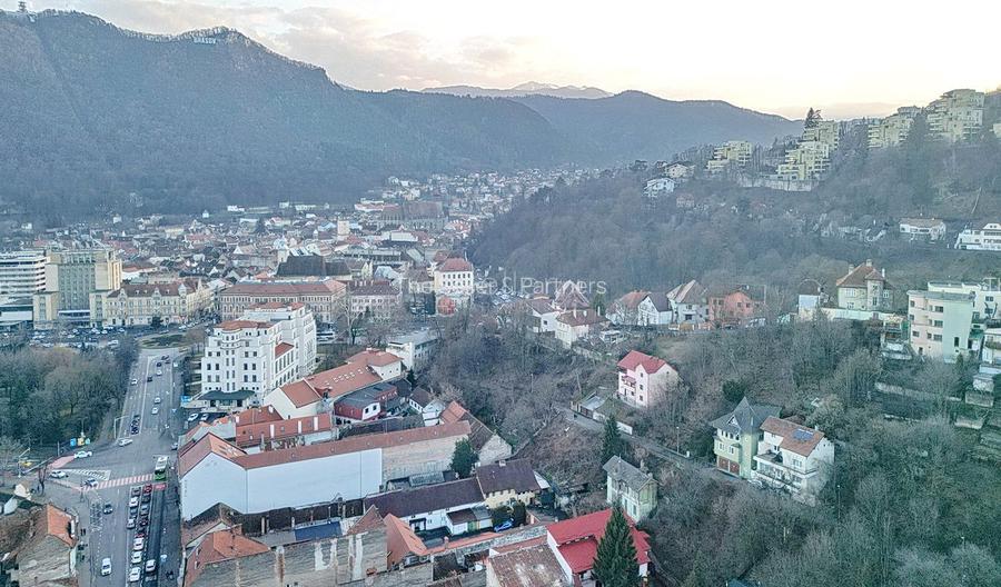 Teren intravilan, ultracentral. - 37