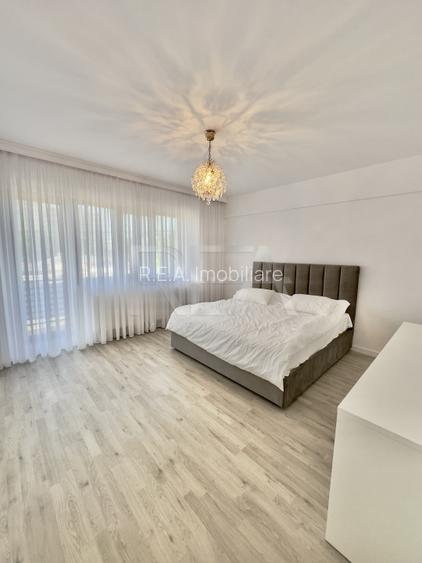 4 Camere Decomandat Mobilat Utilat Pod Constanta - 8