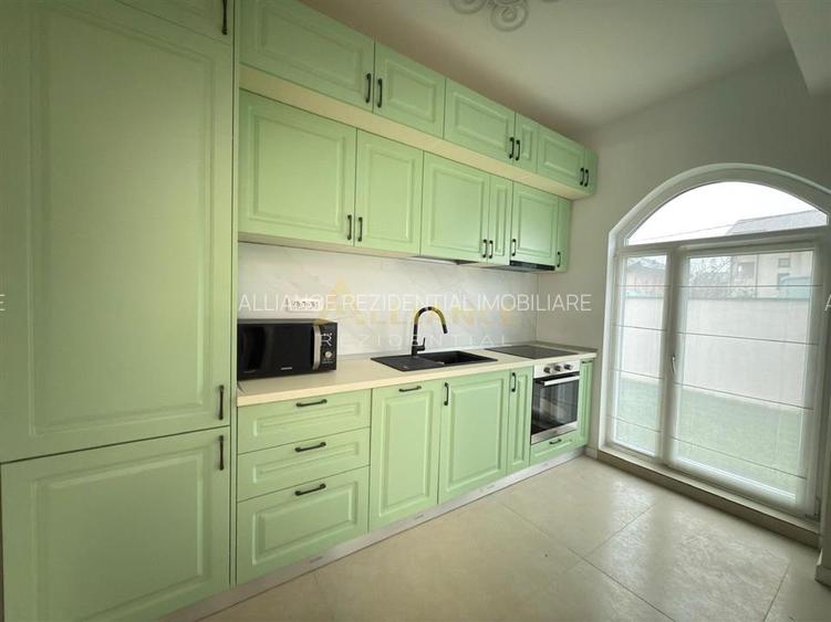 Complex rezidential | P+1E | 5 camere | 3 Bai - 10