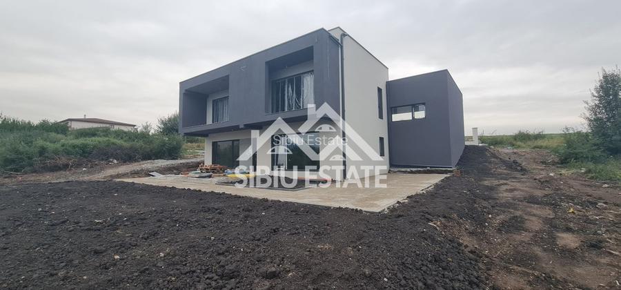Casă individuală  deosebită, finisată Șelimbăr, Cartierul Tineretului - 8
