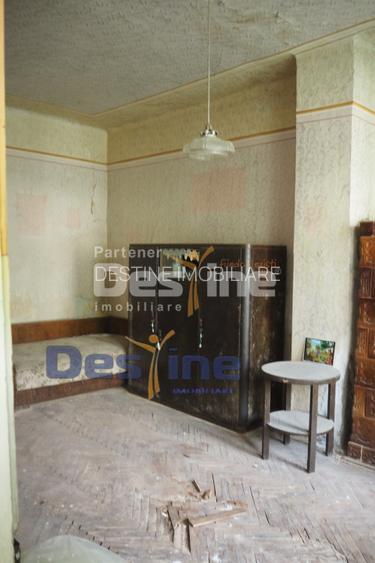 VAND CASA IN CENTRUL VECHI,DEJ,CURTE COMUNA,NECESITA RENOVARE - 8