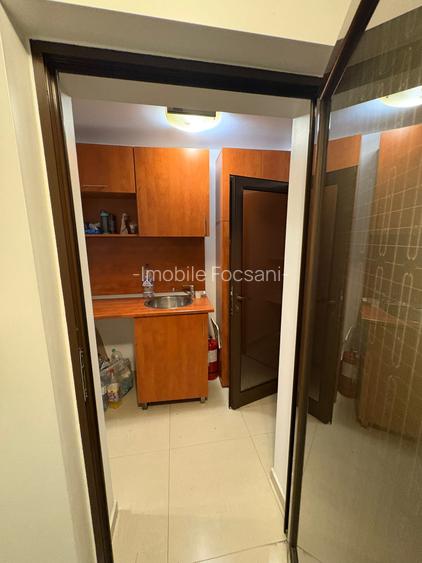 Spațiu comercial ultracentral disponibil pentru vânzare sau închiriere! - 14
