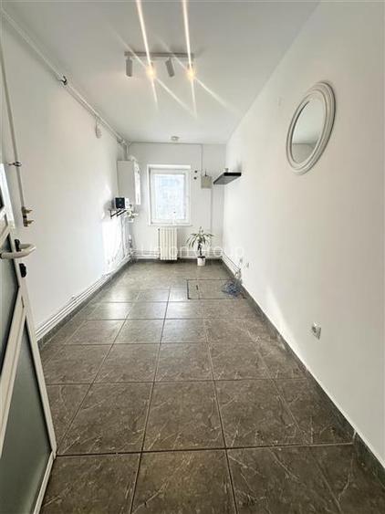 Spatiu Comercial cu Expunere Stradala - Soveja Tomis 3 - 5