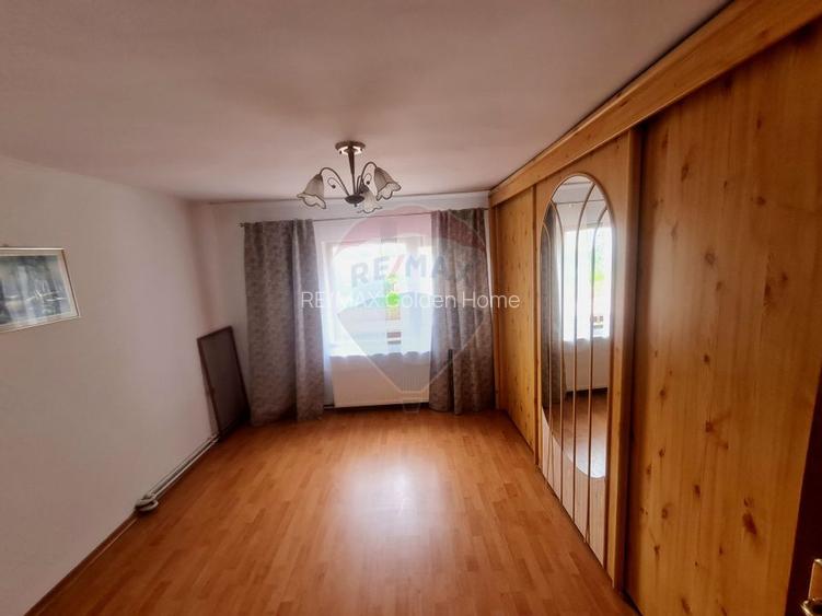 Casă cu 7 camere de vânzare in apropiere de Focsani - 7